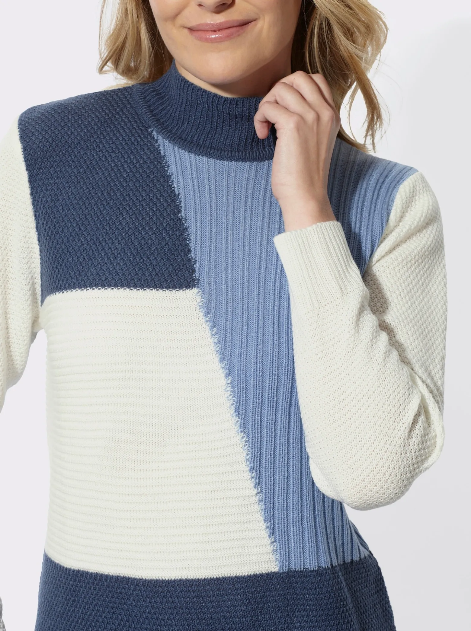 Stehkragenpullover in Patchwork-Optik