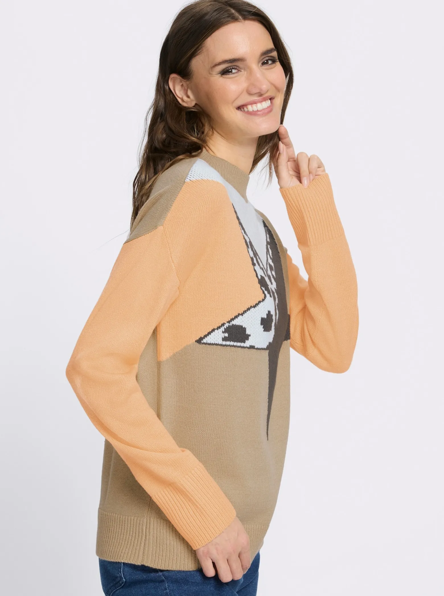 Stehkragenpullover mit überschnittenen Schultern