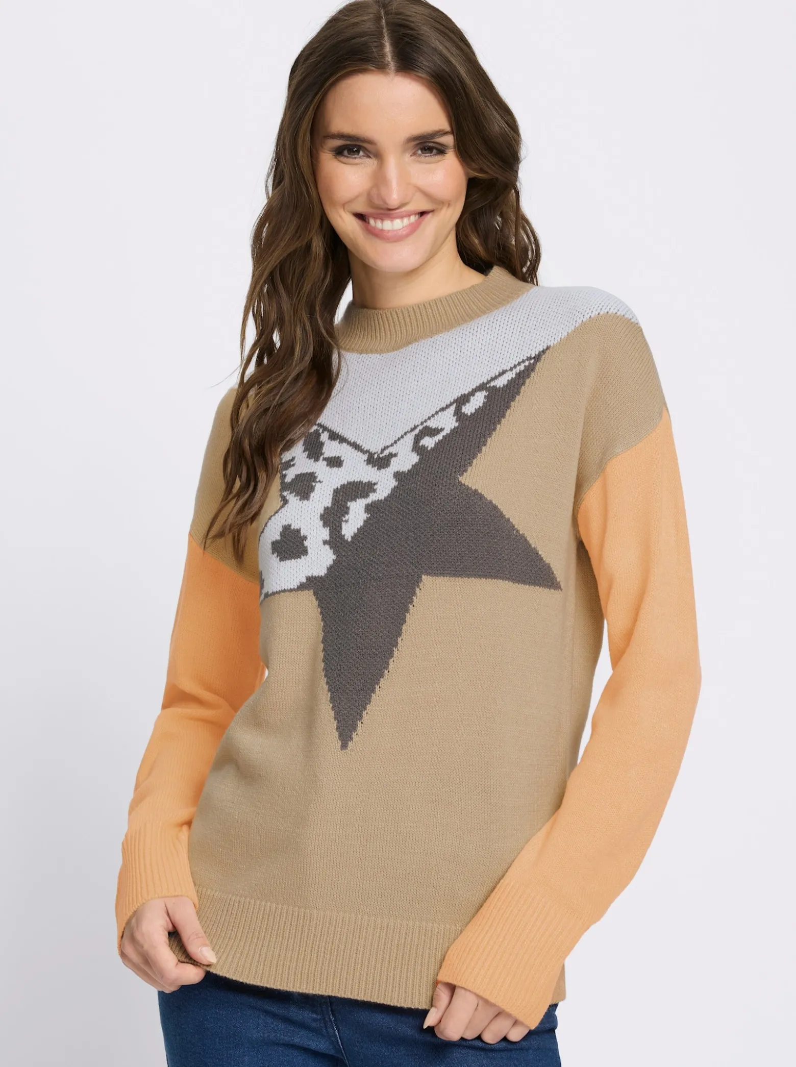 Stehkragenpullover mit überschnittenen Schultern