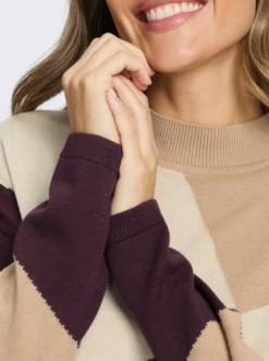Stehkragenpullover mit grafischem Muster