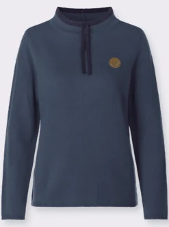 Stehkragenpullover mit Kontrast-Akzenten