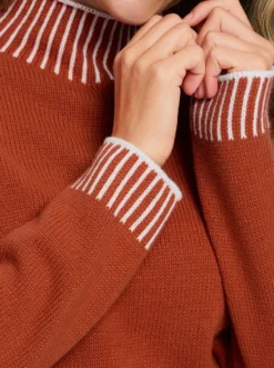 Stehkragenpullover mit Kontrast-Details