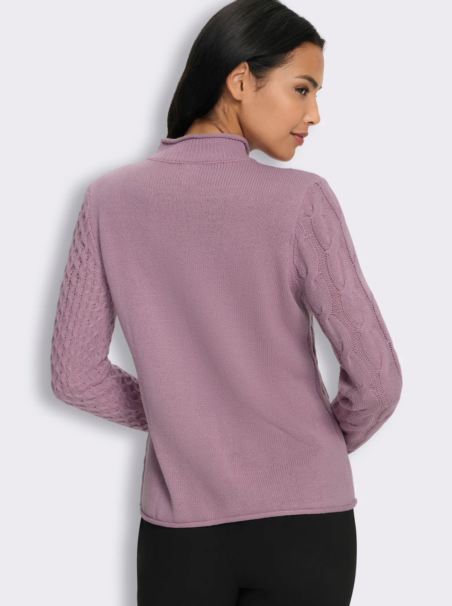 Stehkragenpullover mit Mustermix