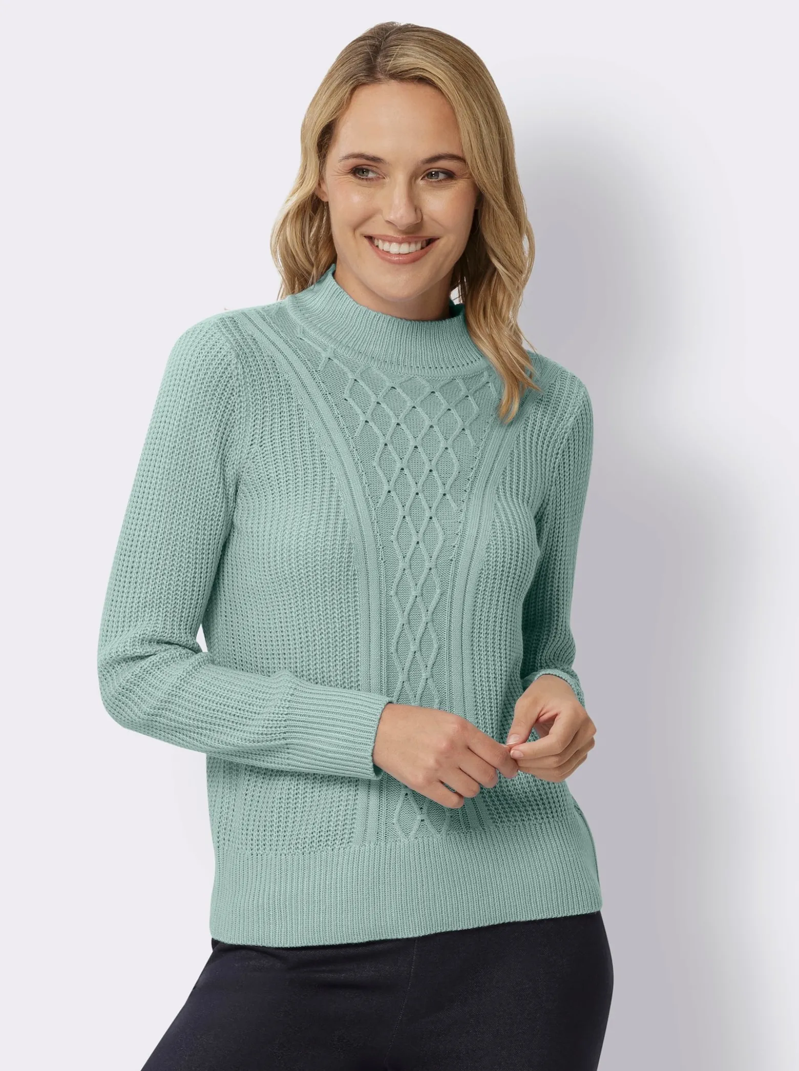Stehkragenpullover mit Rauten-Strickmuster