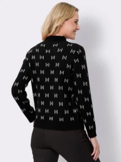Stehkragenpullover mit Strickmuster