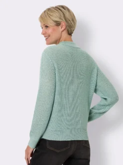 Stehkragenpullover mit Strickmuster vorne