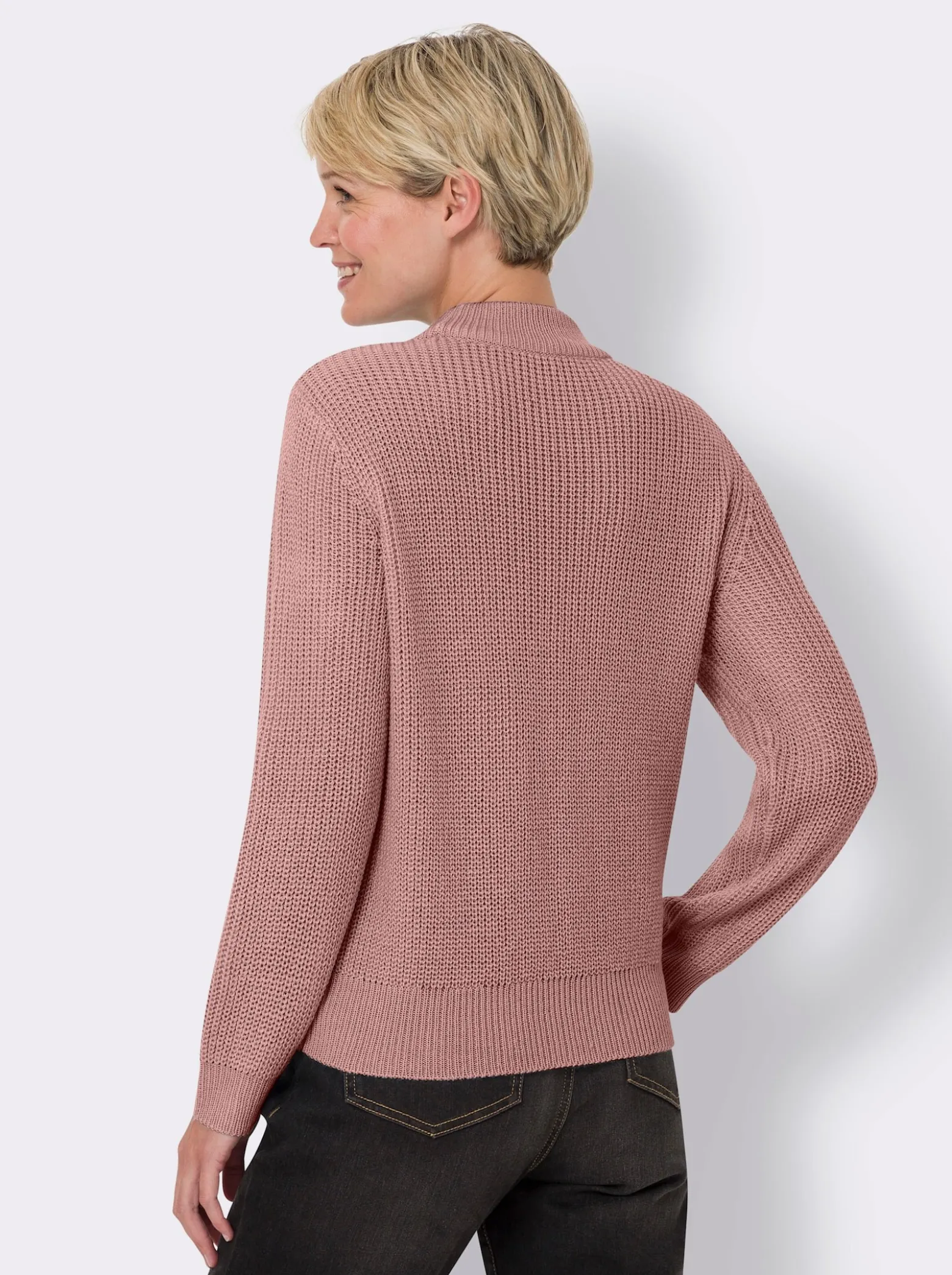 Stehkragenpullover mit Strickmuster vorne