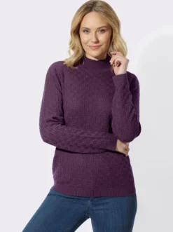 Stehkragenpullover mit Strickmuster