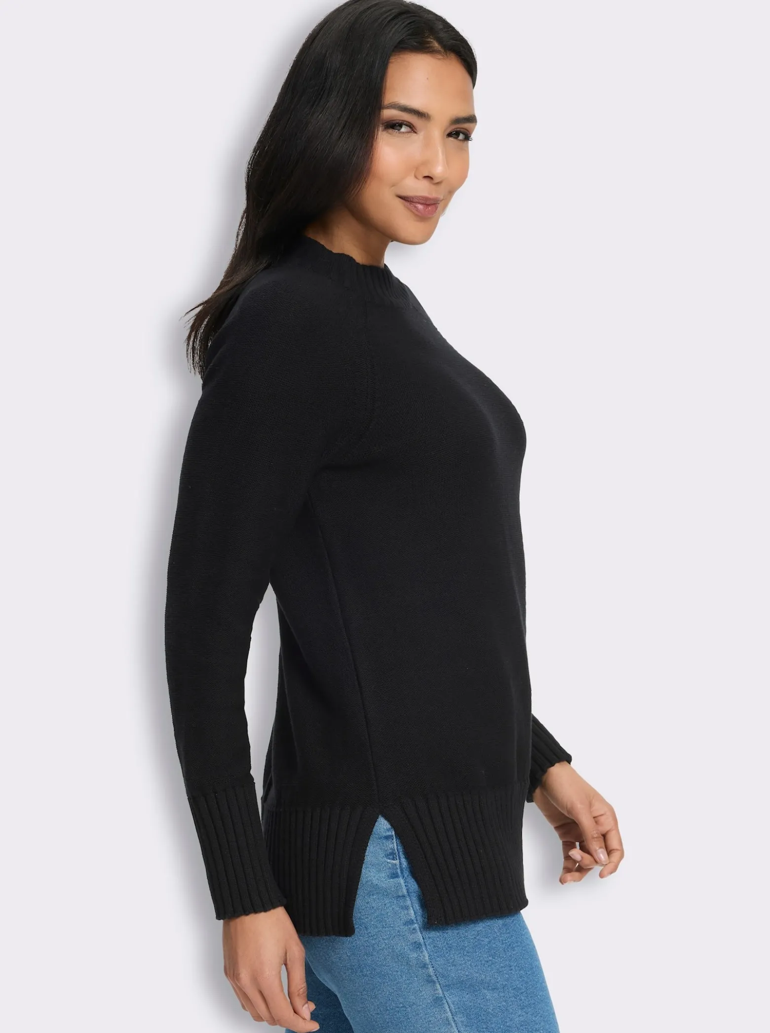 Stehkragenpullover mit Zierknopfleiste hinten