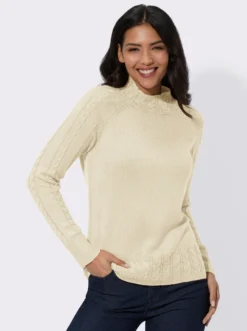 Stehkragenpullover mit Zopfstrick-Muster