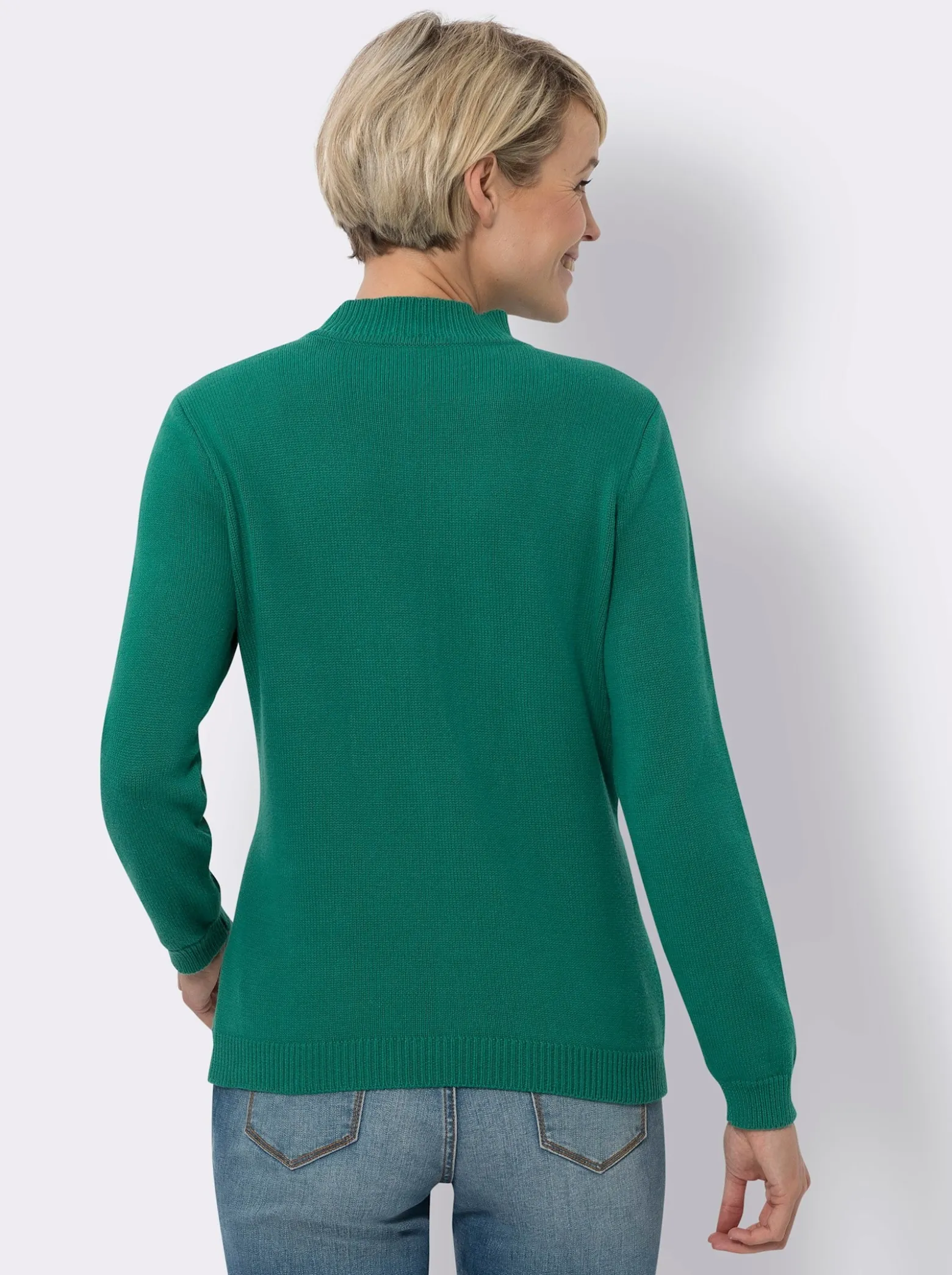 Stehkragenpullover mit Zopfmuster