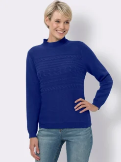 Stehkragenpullover mit Zopfmuster