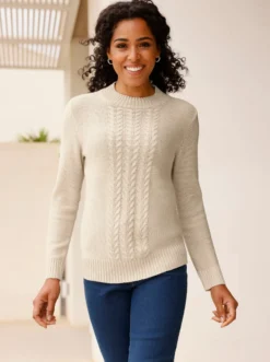 Stehkragenpullover mit Zopfmuster