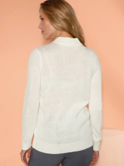 Stehkragenpullover mit Zopfmuster