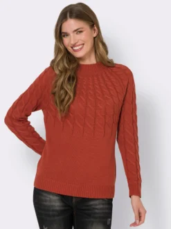 Stehkragenpullover mit Zopfmuster