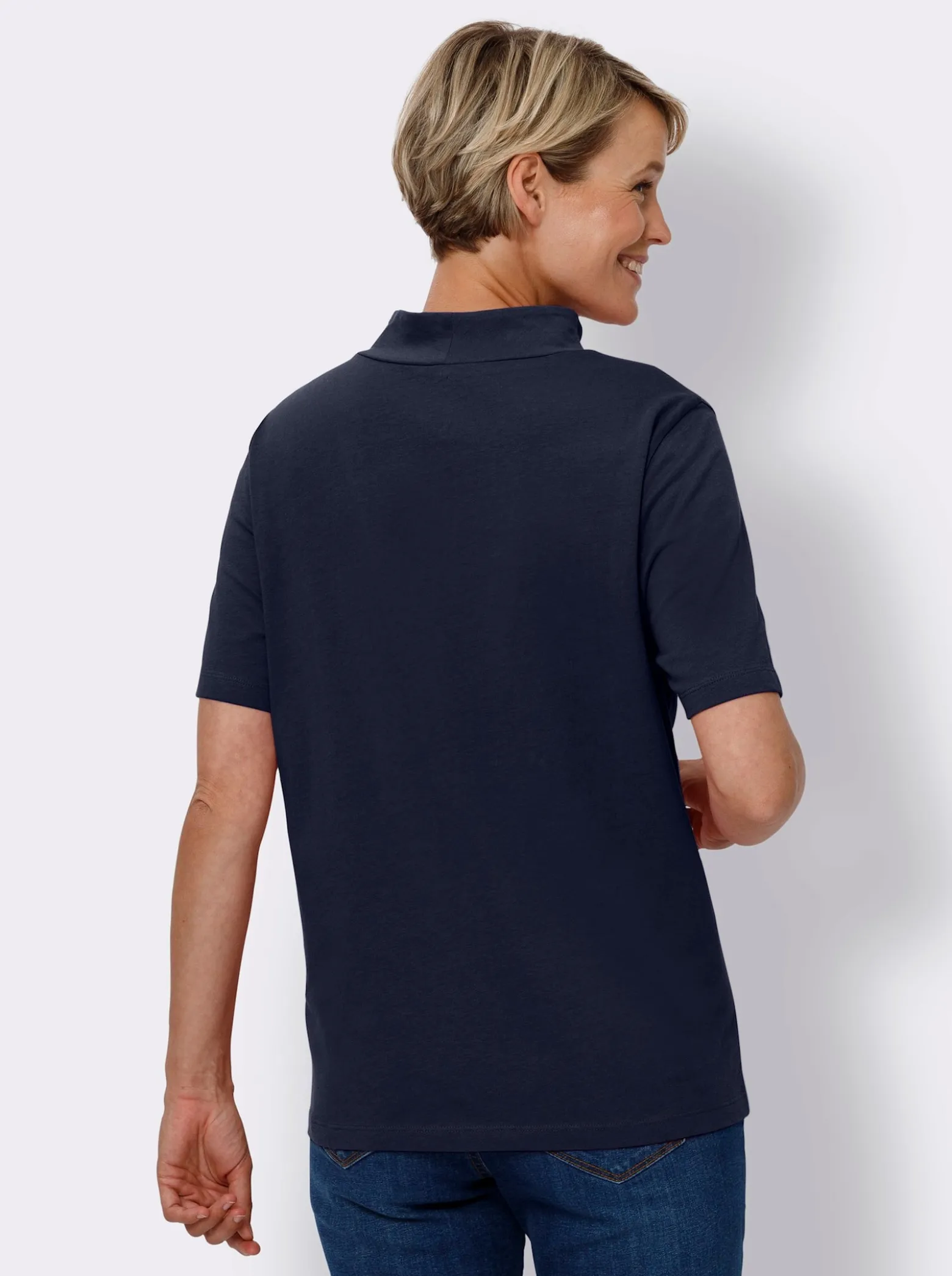 Stehkragenshirt aus reiner Baumwolle