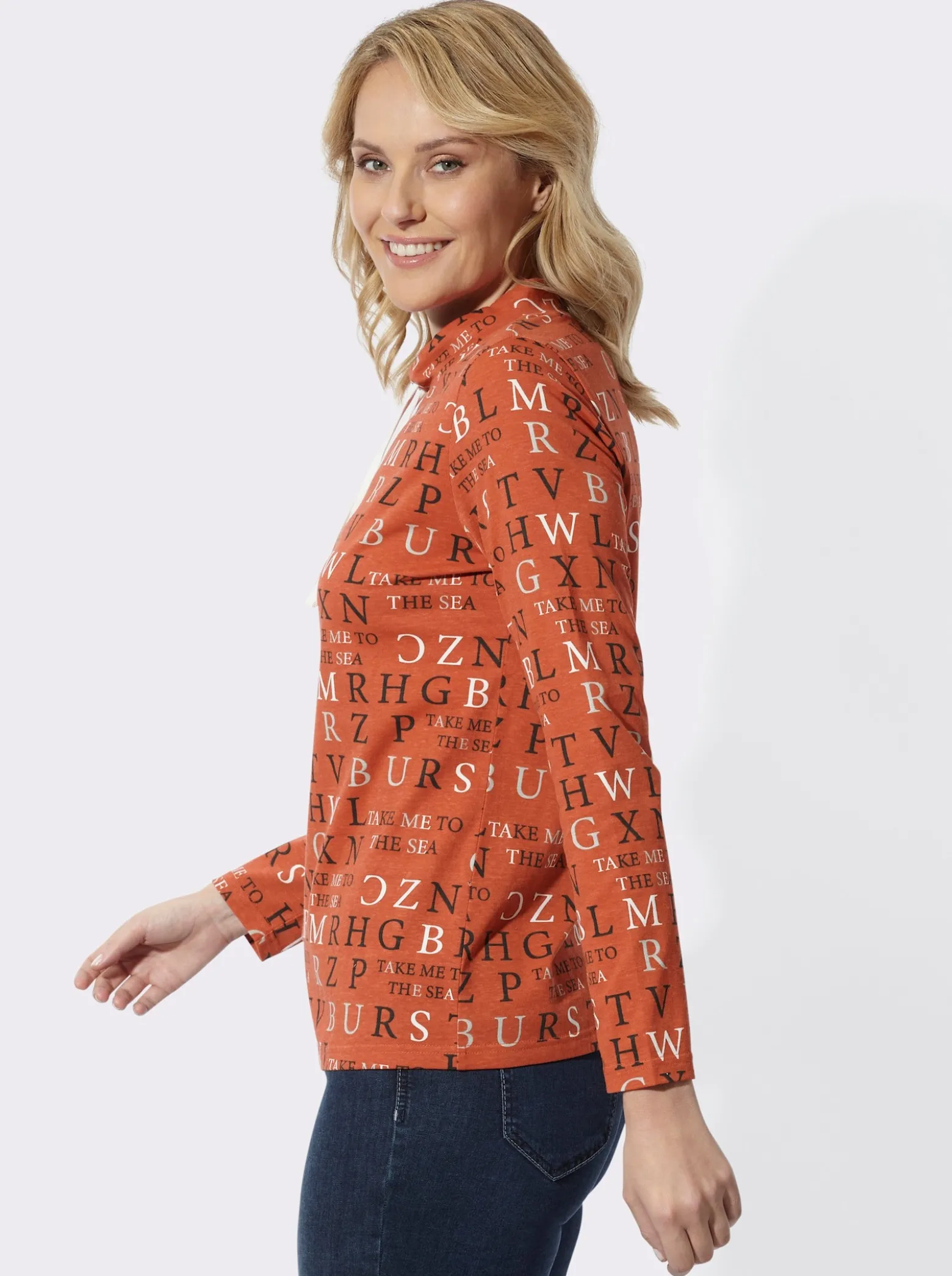 Stehkragenshirt mit Buchstabendruck