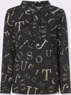 Stehkragenshirt mit Lettering-Print