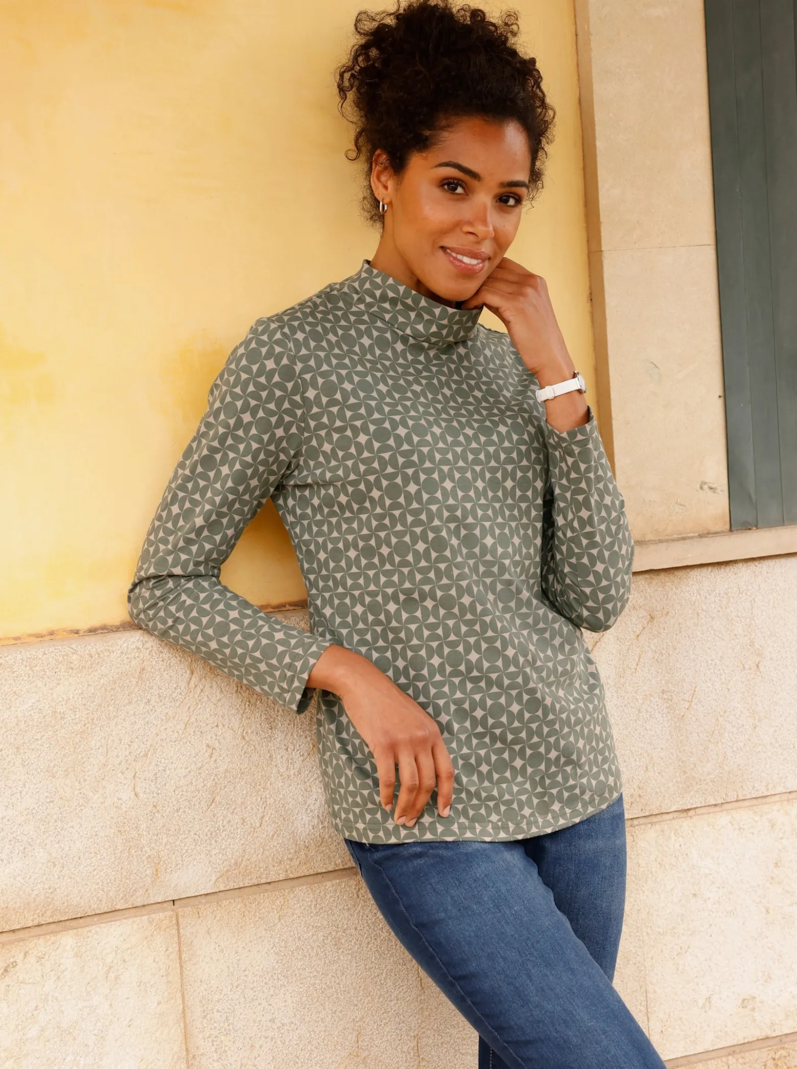 Stehkragenshirt mit Minimalmuster