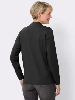 Stehkragenshirt mit Schmuckknöpfen