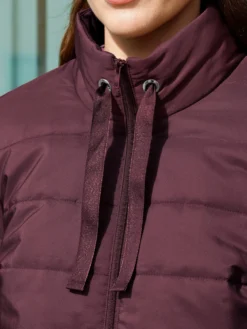 Steppjacke in kastiger Form