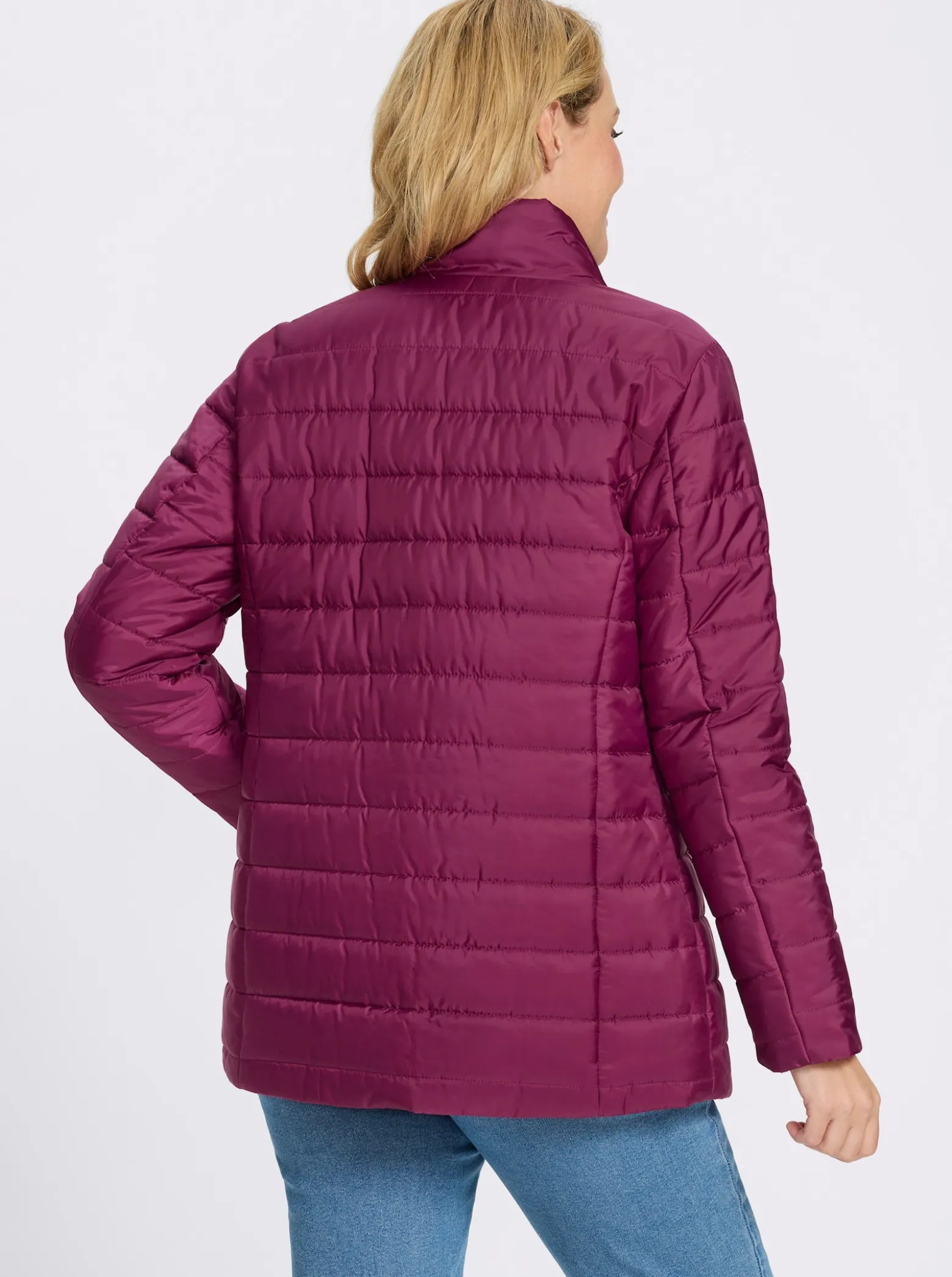 Steppjacke in längerer Form, winterwarm