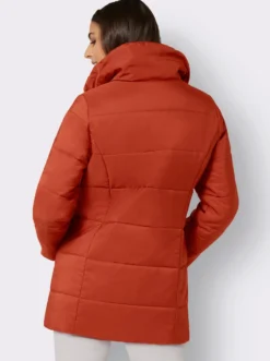 Steppjacke in taillierter Longform