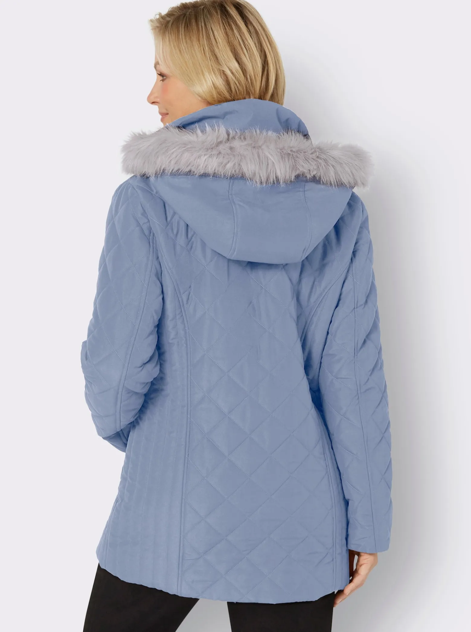 Steppjacke mit abnehmbarer Kapuze