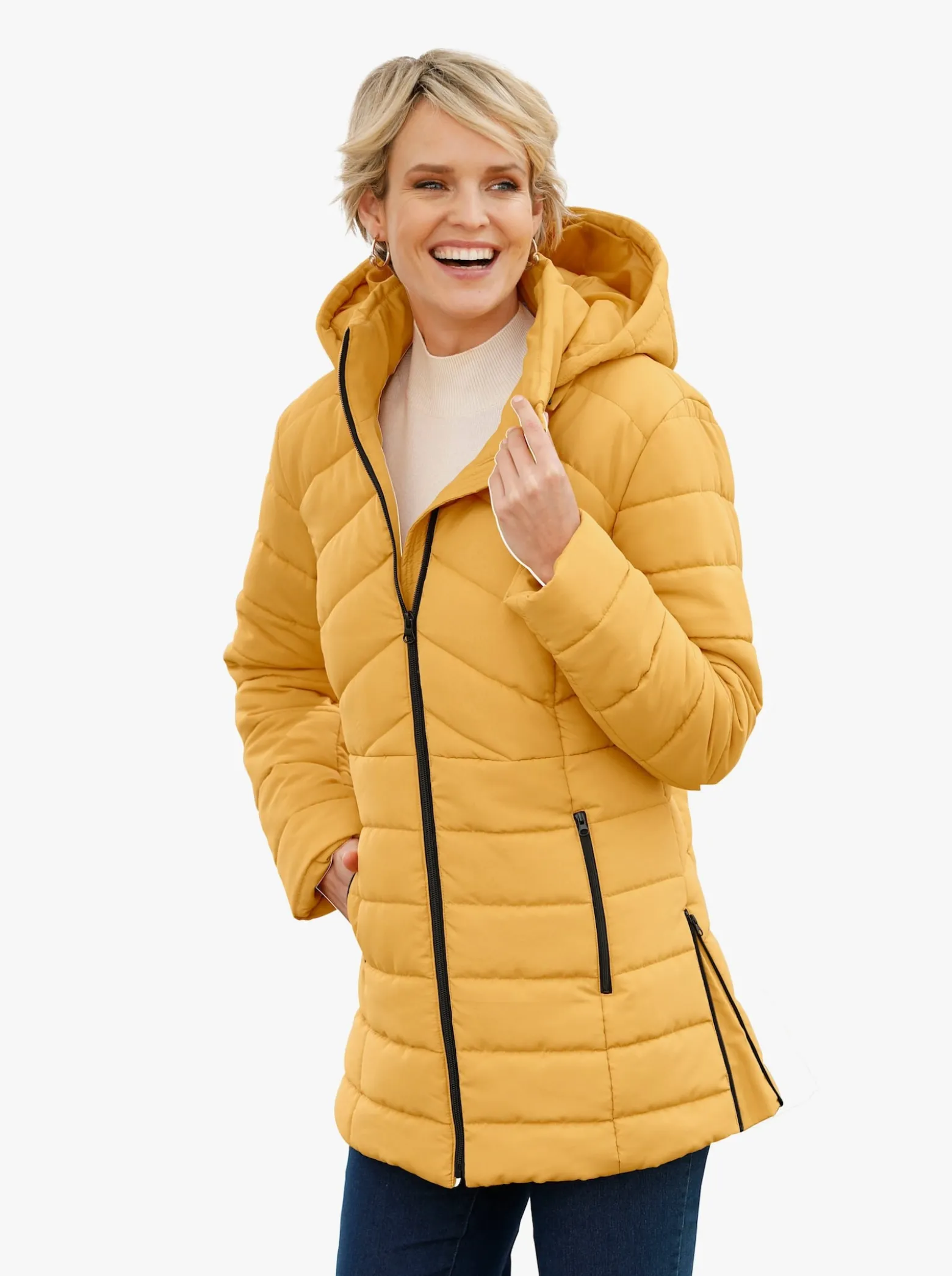 Steppjacke mit abnehmbarer Kapuze