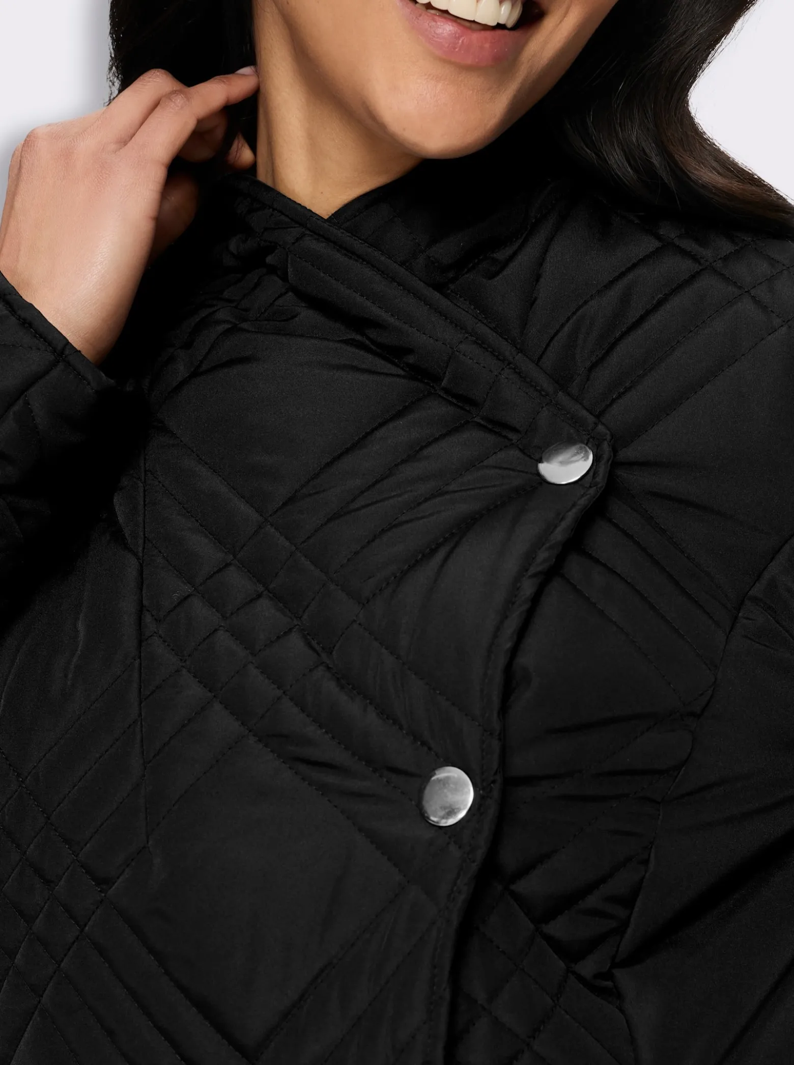 Steppjacke mit asymmetrischer Knopfleiste