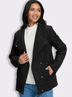 Steppjacke mit asymmetrischer Knopfleiste