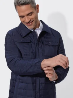 Steppjacke mit Druckknopfleiste