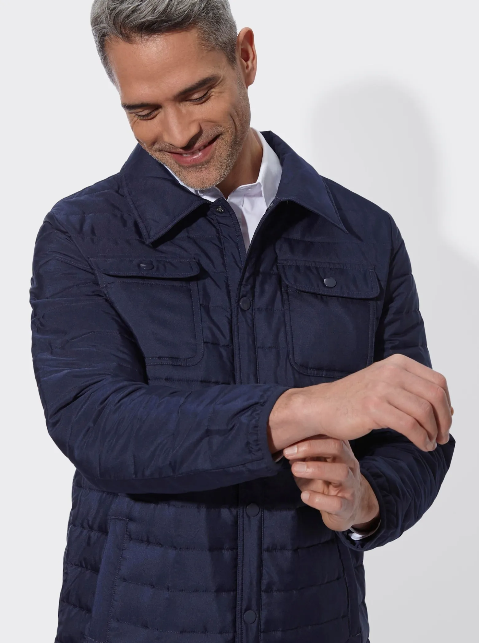 Steppjacke mit Druckknopfleiste