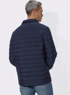 Steppjacke mit Druckknopfleiste