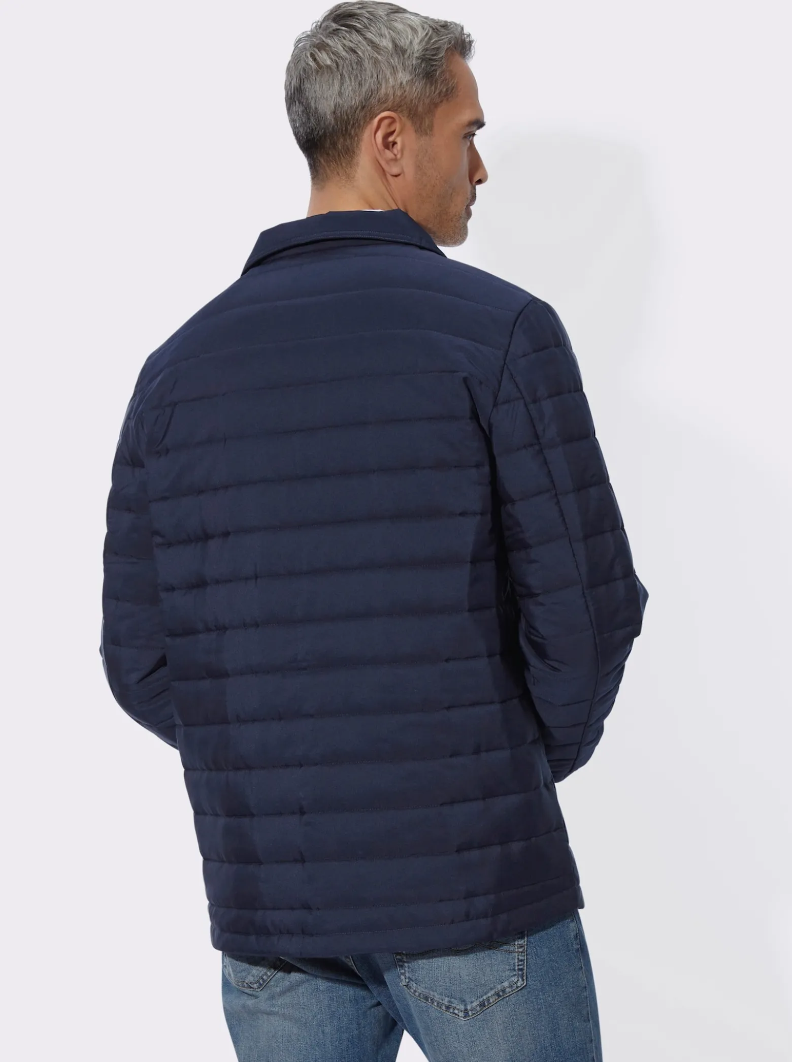 Steppjacke mit Druckknopfleiste