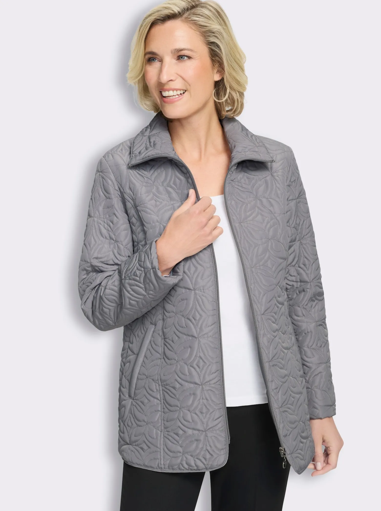 Steppjacke mit floralem Muster