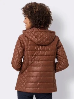 Steppjacke mit Kapuze