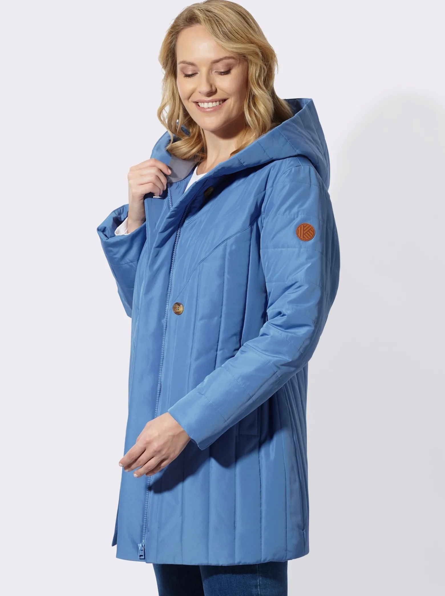 Steppjacke mit Kapuzenkragen