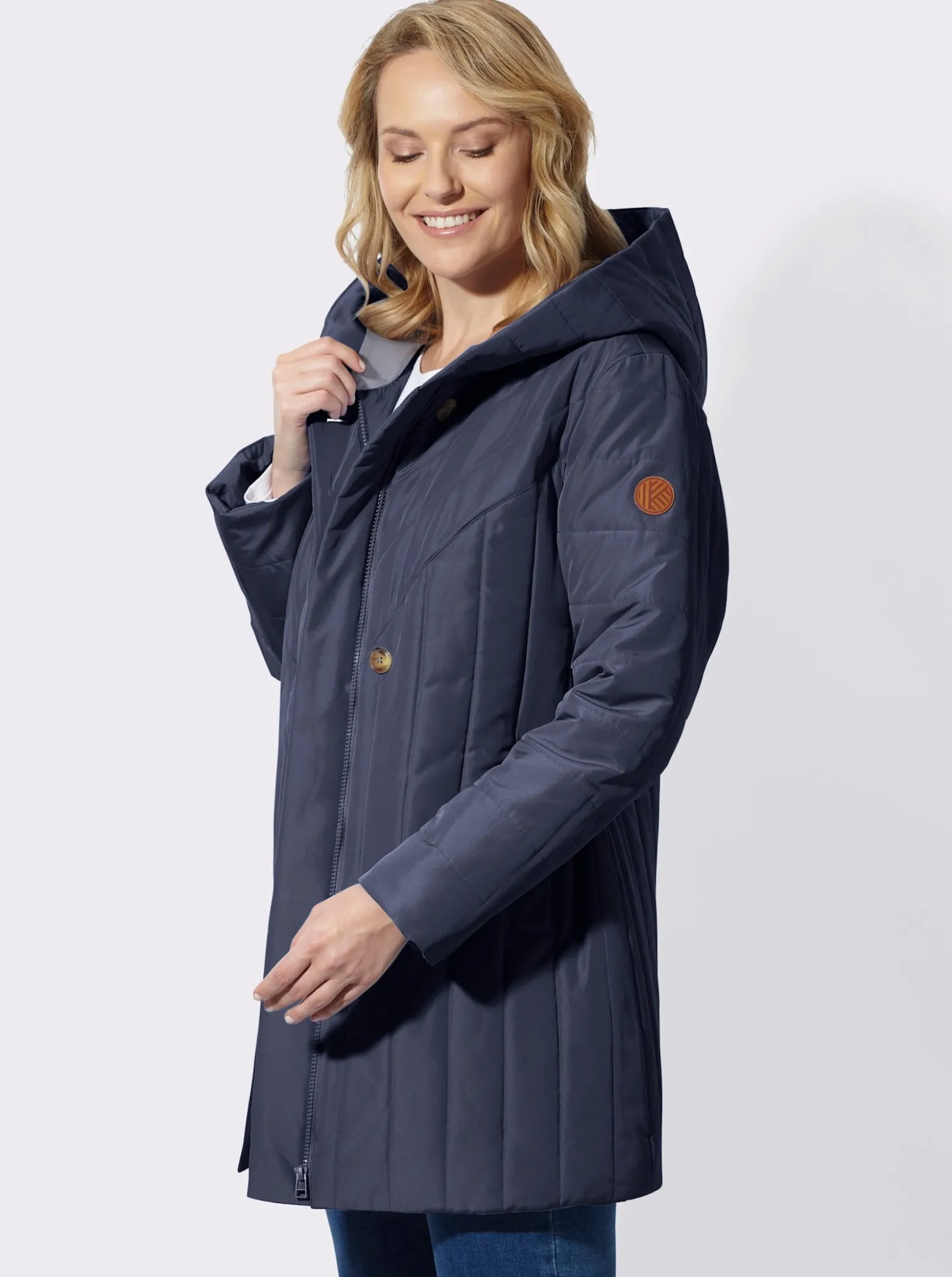 Steppjacke mit Kapuzenkragen