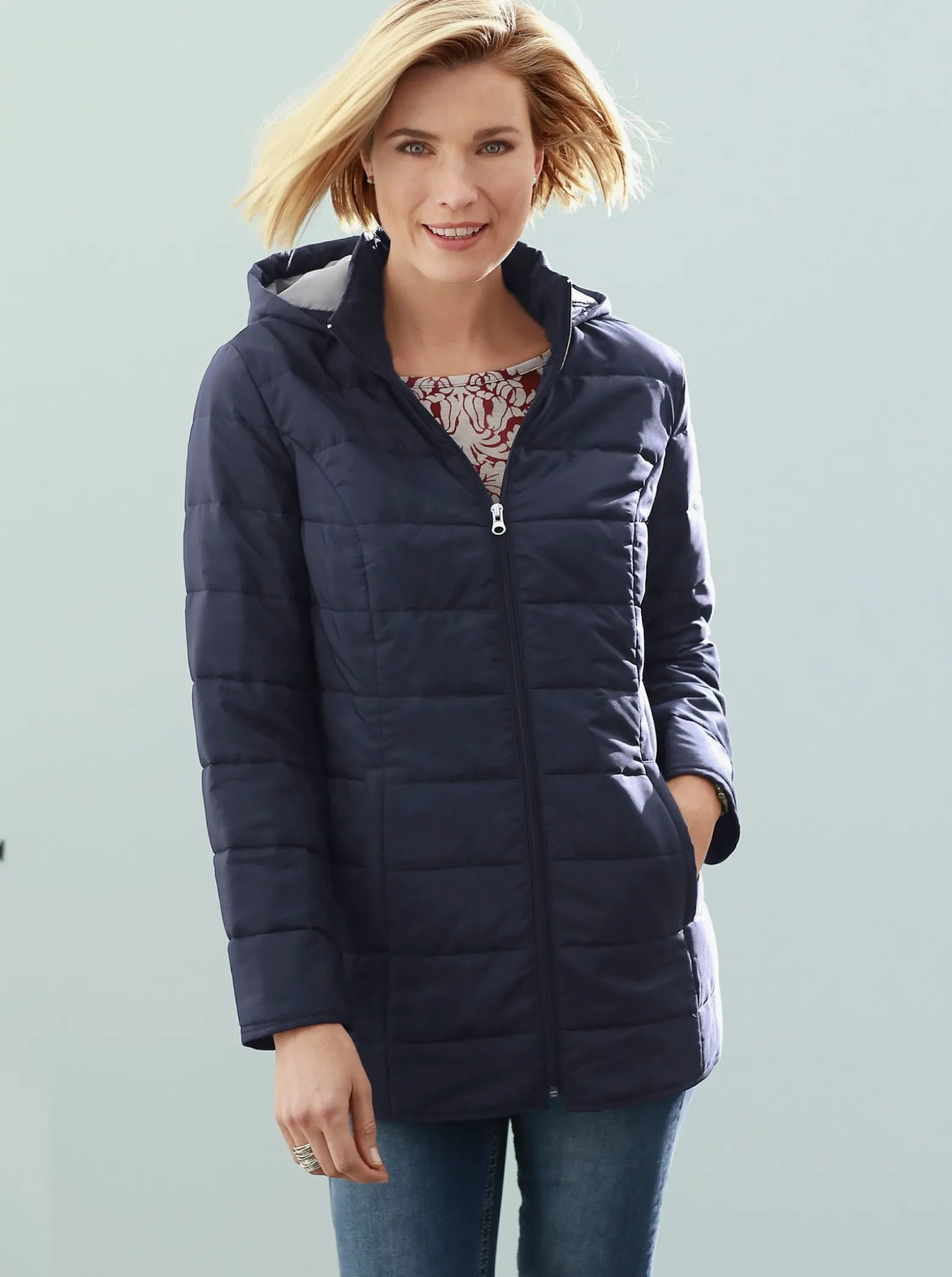 Steppjacke mit Kapuze, wärmend