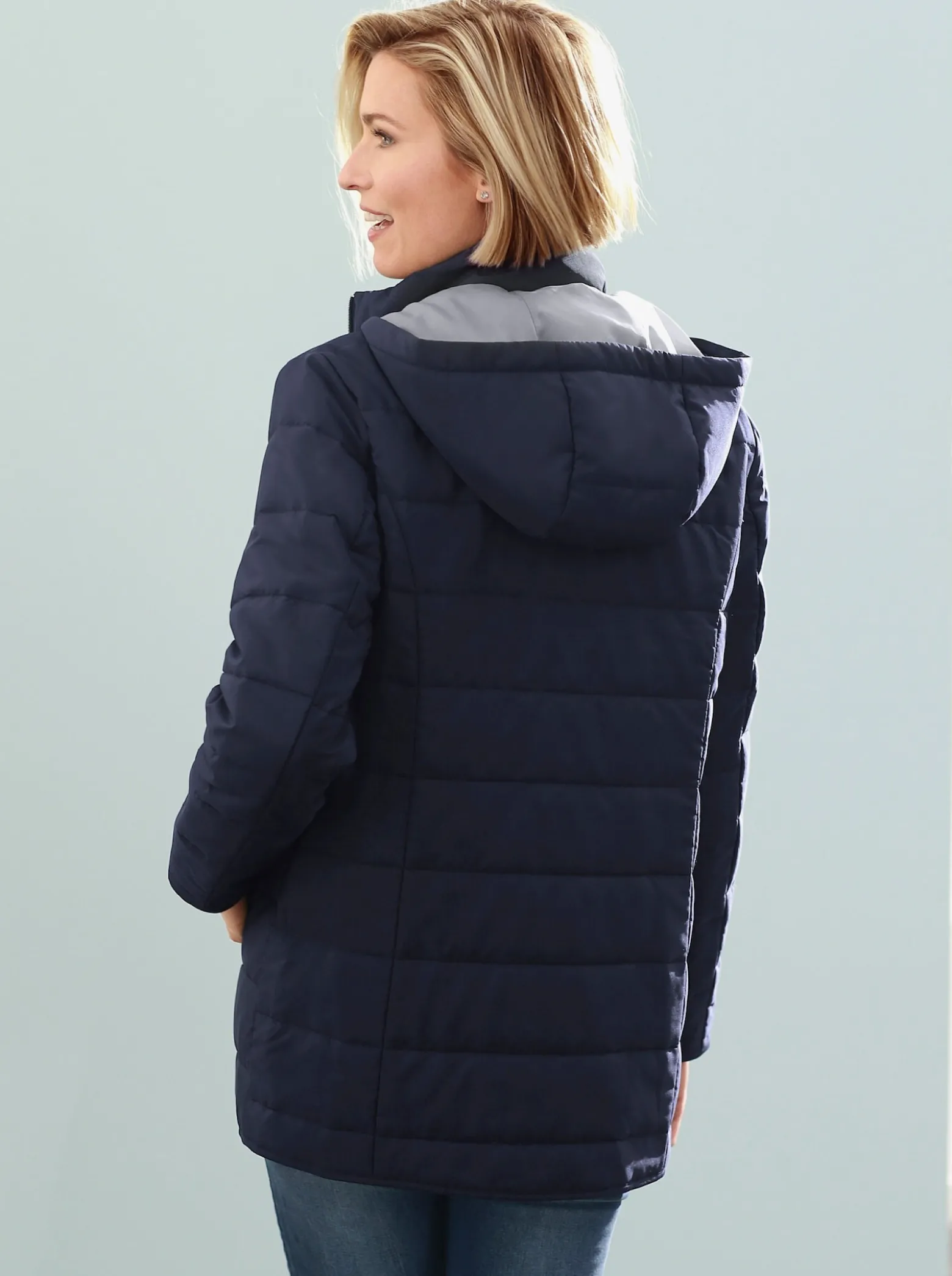 Steppjacke mit Kapuze, wärmend
