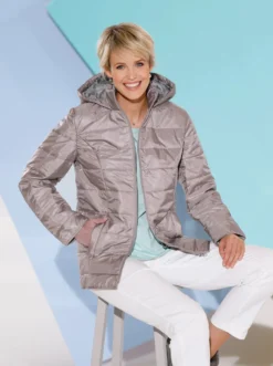 Steppjacke mit Kapuze, wärmend