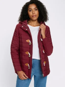 Steppjacke mit Knebelknöpfen