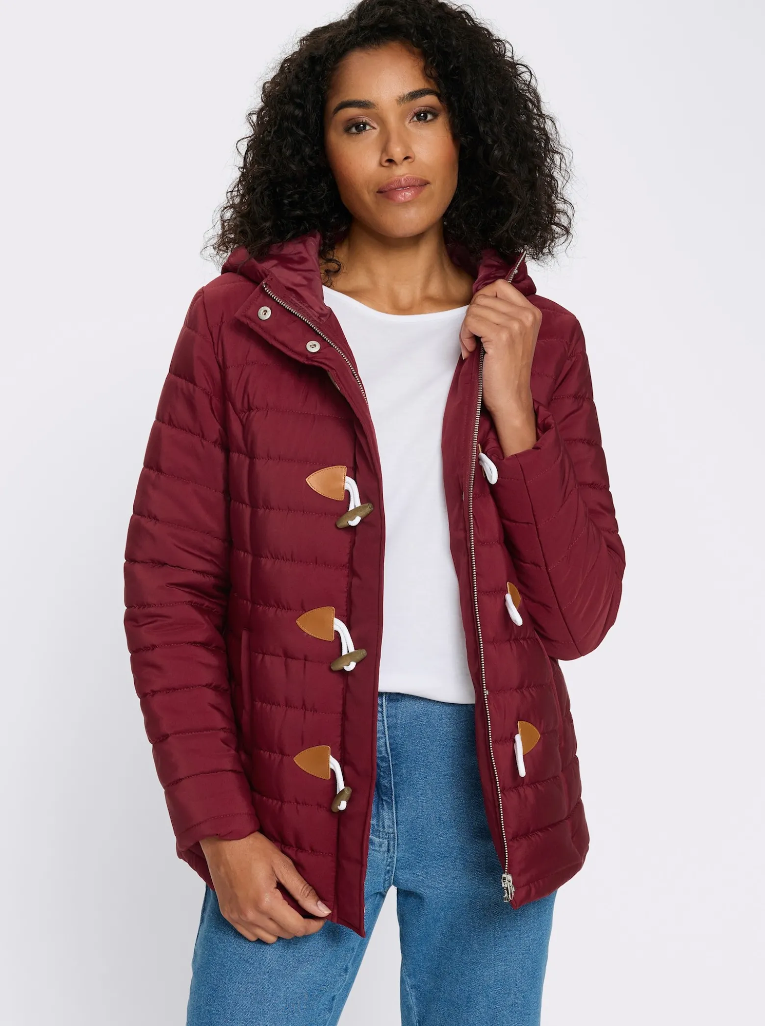 Steppjacke mit Knebelknöpfen