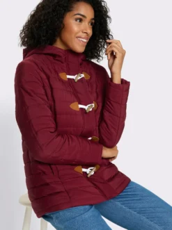 Steppjacke mit Knebelknöpfen