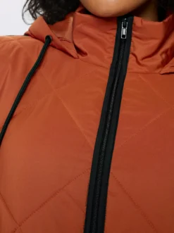 Steppjacke mit Kontrast-Details