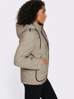 Steppjacke mit Kontrast-Details