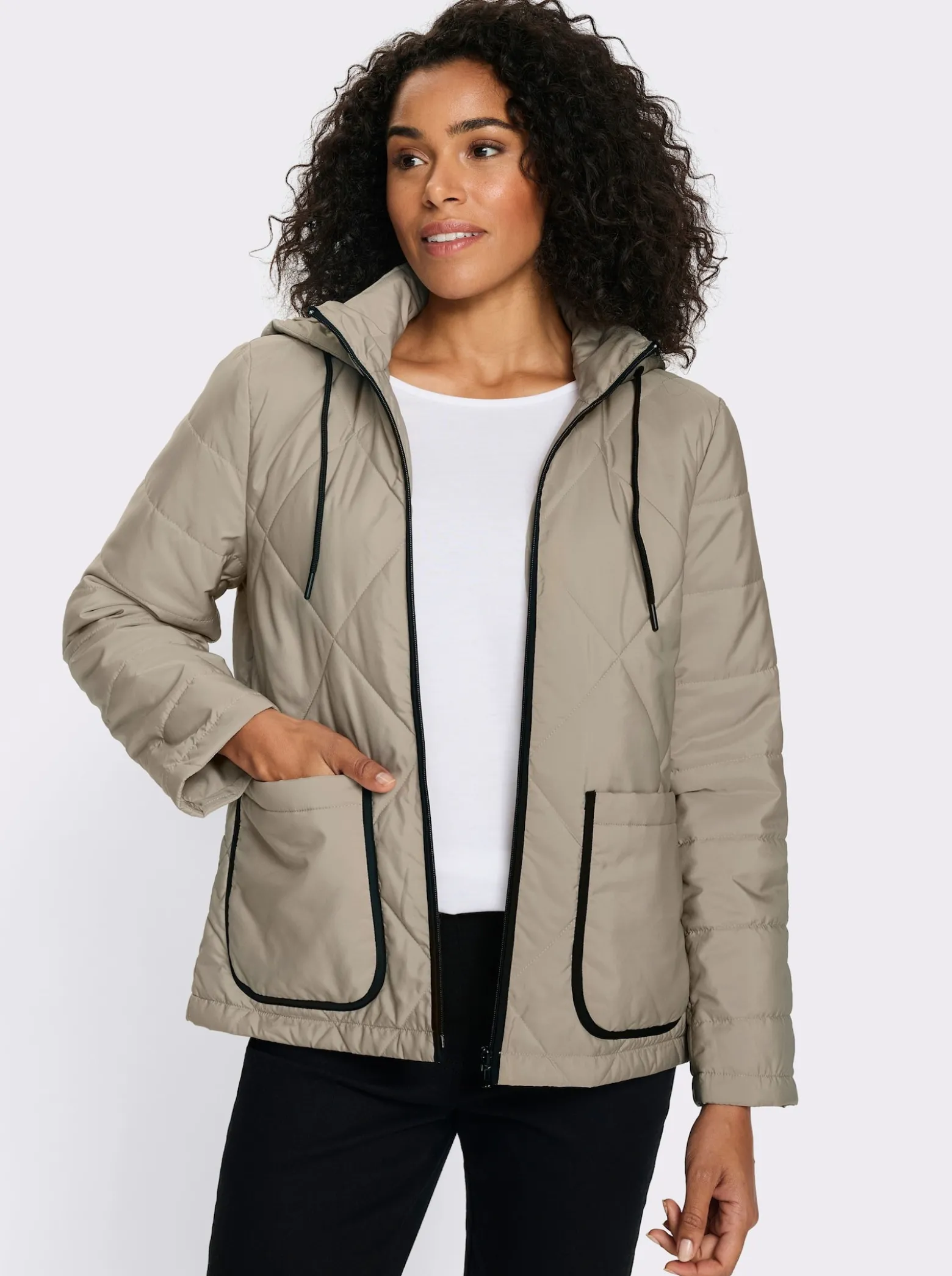 Steppjacke mit Kontrast-Details