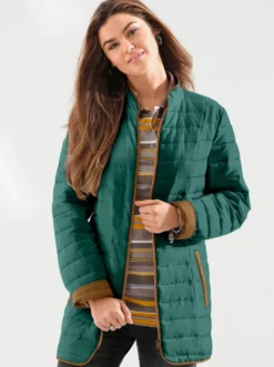 Steppjacke mit kontrastfarbigem Futter
