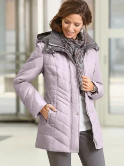Steppjacke mit Kontrastfutter